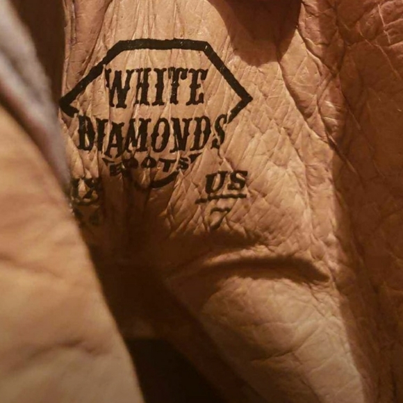 White Diamond Cowboy Boots Size 7 - Picture 5 of 5